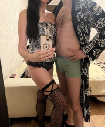 Со мной ты окунешься в мир страсти, расслабления и наслаждения. Живу в прекрасной Москве, где встречи со мной станут для тебя настоящими оазисами наслаждения. 🏙️
Мои услуги включают классический и эротический массаж, интимные ласки, оральные ласки и многое другое. Я с радостью исполню твои сокровенные желания и фантазии, удовлетворю все твои потребности. Мое главное желание - сделать тебя счастливым и удовлетворенным. 💋
Мои клиенты говорят обо мне только лестные слова. Они ценят мое профессионализм, мою энергию и нежность. Многие из них возвращаются ко мне снова и снова, чтобы наслаждаться моими услугами. Ты можешь ознакомиться с отзывами и моими фотографиями на моем профиле. 📸
Не упускай возможность испытать незабываемые ощущения соблазнительной и опытной индивидуалкой в Москве. Свяжись со мной прямо сейчас и переносясь в мир удовольствия и страсти! Не пожалеешь, обещаю. 😉 Елизаветка
